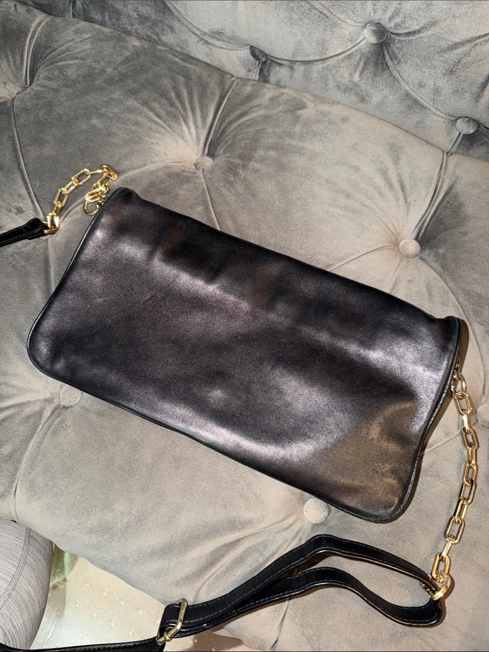 Tory Burch Black Leather Bag with Gold Chain - Picture 8 of 13